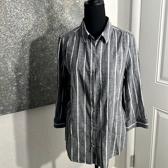 Kim Rogers Tops - Kim Rogers Size Medium Blue and White shirt.